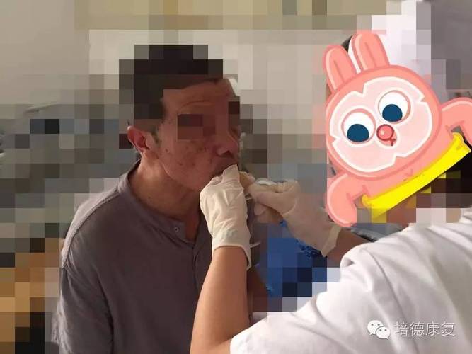 00后女孩自学插胃管,00后女孩自学插胃管视频
